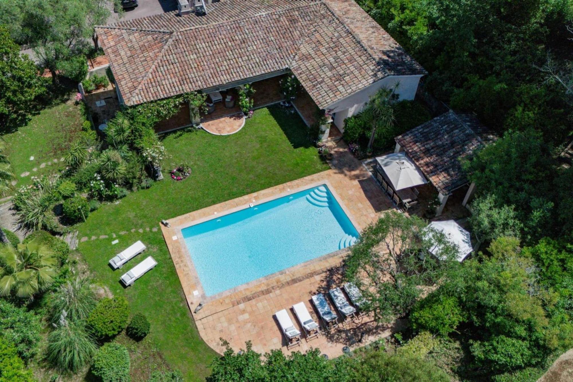 Villa Ref 1849 - Cannes - Provencal Style To Rent Le Cannet